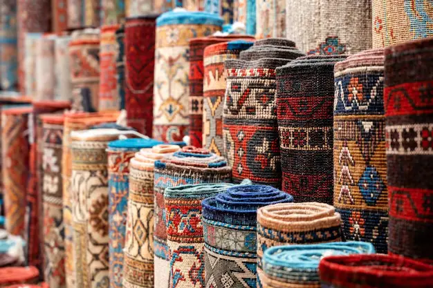 RUGS